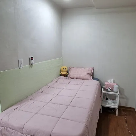 Hongdae Sulhwa Apartment
